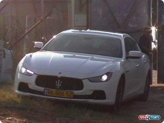 עד שקראו ל"גרר בני". הרכב של פרי (שקד מורג) 